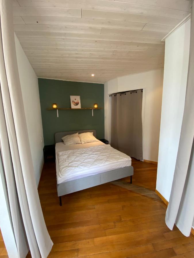 Le Logis Des Halles Cerizay Bagian luar foto